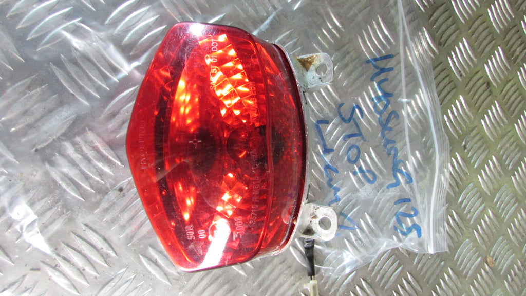 Hyosung GT 125 Comet 2003/8,feu de stop arrière,REAR TAIL STOP LIGHT