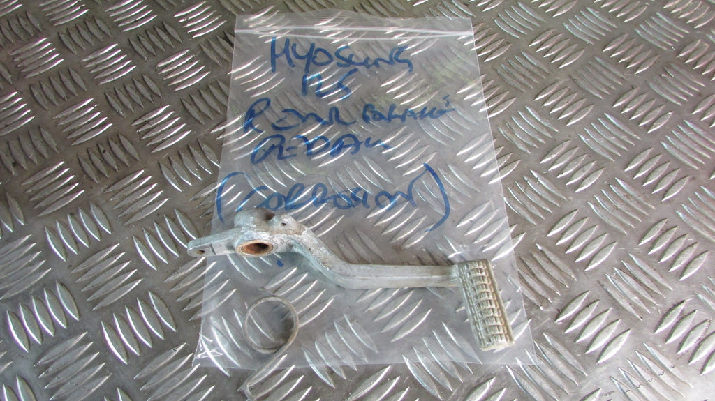 Hyosung GT 125 Comet 2003/8,PEDALE FREIN AR ,REAR BRAKE PEDAL,