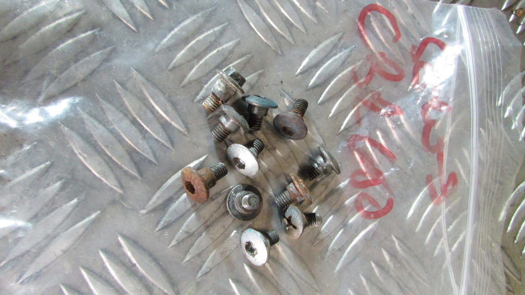 Honda CBR 600 PC31 F3 95/98 vis, support,various fixings screws, brackets