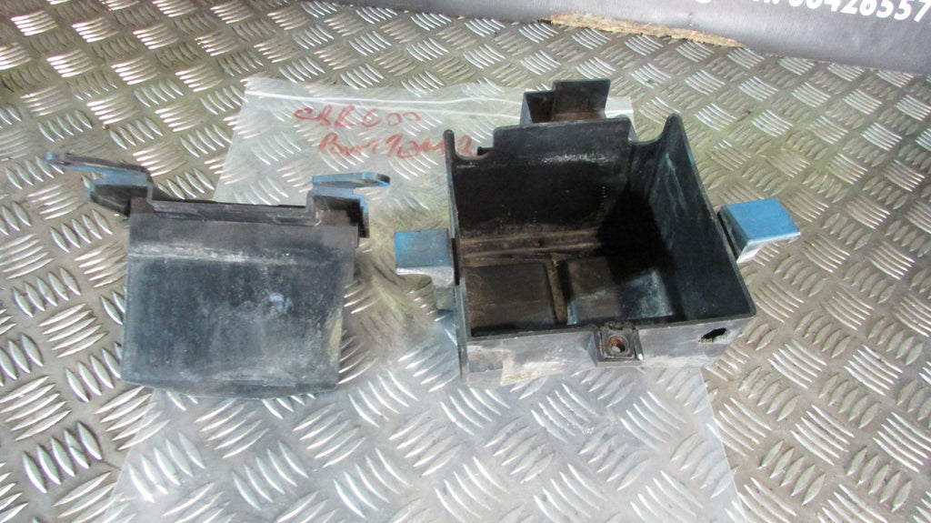 Honda CBR 600 PC31 F3 95/98 support de batterie garniture, battery bracket holde